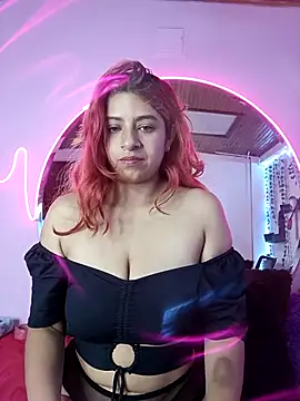 lunabloom2 online show from February 2026 03:12:02 PM