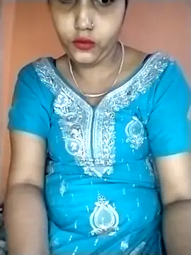 Nency Love143 online show from April 2026 06:06:01 PM