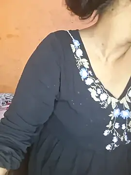 Nency Love143 online show from July 2026 07:17:01 PM