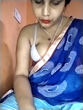 Nency Love143 online show from April 2026 07:47:01 PM