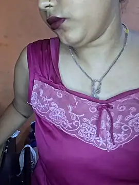 Nency Love143 online show from June 2026 06:14:02 PM