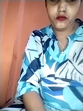 Nency Love143 online show from April 2026 06:48:01 PM