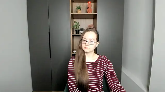 Snapshot of KatheyWasinger chatting on February 2026 03:17:01 AM KatheyWasinger online show from February 2026 03:17:01 AM