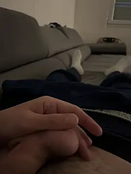 J3r3m66 online show from April 2026 06:36:01 PM