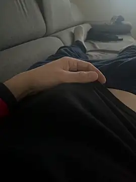 J3r3m66 online show from February 2026 01:33:01 PM