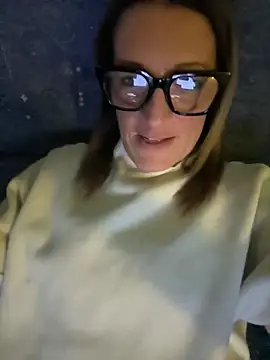 Snapshot of Babig78 chatting on February 2026 07:03:02 PM Babig78 online show from February 2026 07:03:02 PM