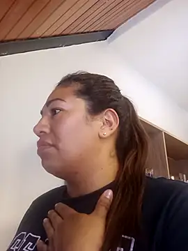 eva vidal  online show from April 2026 05:03:02 PM