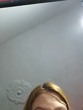 laila d online show from May 2026 07:12:02 PM
