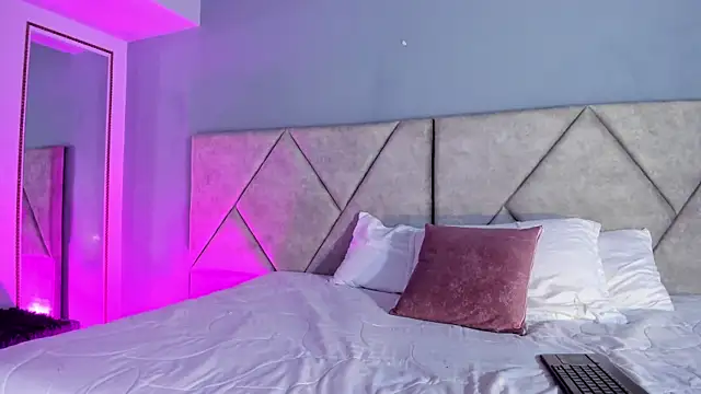 KaattyDoll online show from March 2026 08:38:02 PM