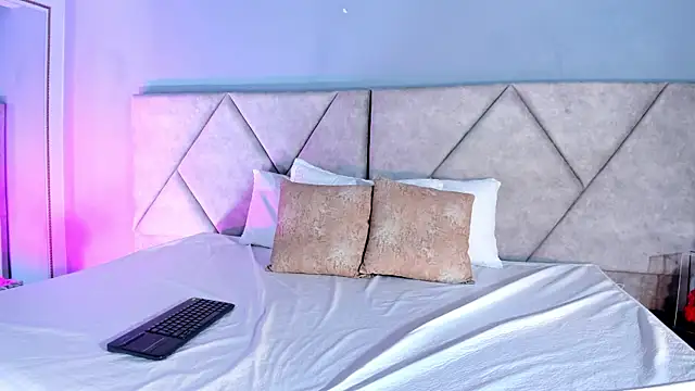 KaattyDoll online show from February 2026 01:10:01 PM