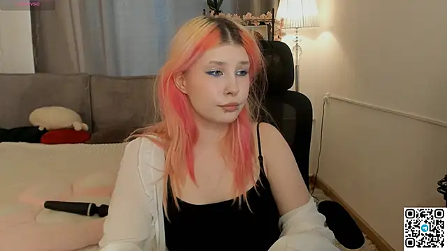 WarmAtEdges online show from March 2026 02:28:01 PM