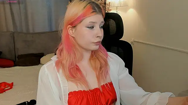 WarmAtEdges online show from March 2026 02:43:01 PM