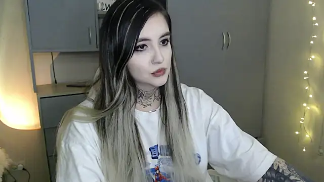 Rin Tozier online show from February 2026 12:52:02 AM