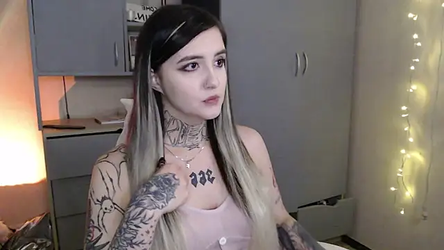 Rin Tozier online show from February 2026 03:07:02 AM