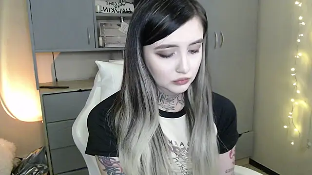 Rin Tozier online show from February 2026 12:46:02 AM