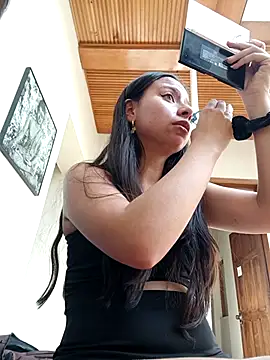 Mei hells online show from March 2026 08:42:02 PM