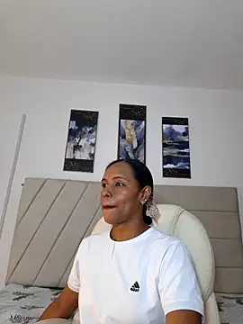 samaraa smith1 online show from April 2026 12:07:02 PM