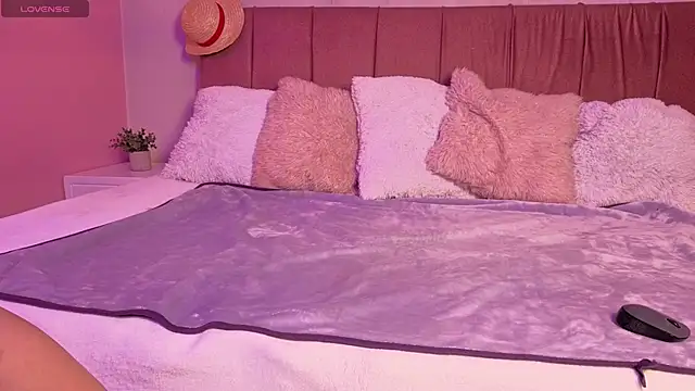 emma wilder  online show from March 2026 07:07:02 PM