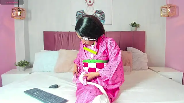 Snapshot of emma_wilder_ chatting on February 2026 07:44:02 PM emma wilder online show from February 2026 07:44:02 PM