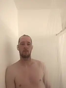 Snapshot of banans78 chatting on February 2026 01:44:02 PM banans78 online show from February 2026 01:44:02 PM