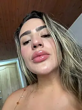 Snapshot of Miilana_ chatting on May 2026 11:47:02 PM Miilana online show from May 2026 11:47:02 PM