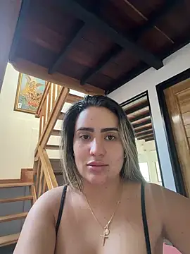 Snapshot of Miilana_ chatting on May 2026 08:29:02 PM Miilana online show from May 2026 08:29:02 PM