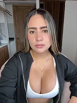Miilana  online show from April 2026 05:08:02 PM