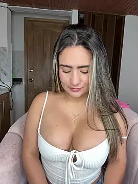 Miilana  online show from April 2026 09:05:01 PM