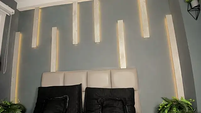 SinLickerr online show from February 2026 07:56:01 PM