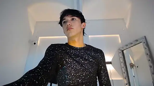 jullian ricci online show from April 2026 12:17:01 AM