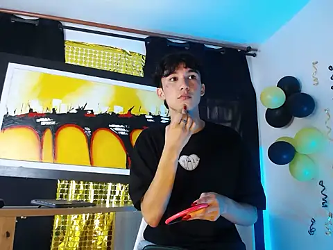 jullian ricci online show from March 2026 07:53:02 PM