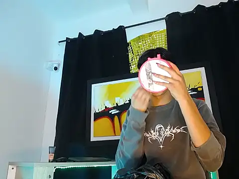 jullian ricci online show from March 2026 08:42:02 PM