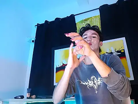 jullian ricci online show from March 2026 10:24:02 PM