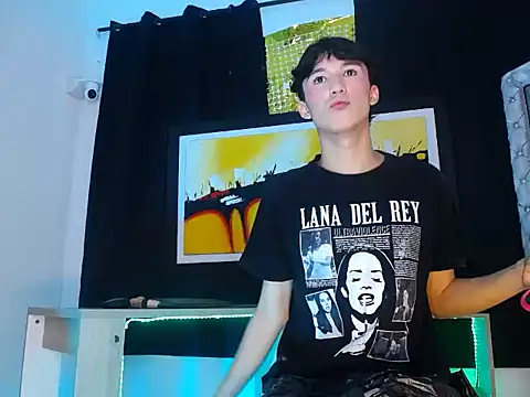 jullian ricci online show from March 2026 08:08:02 PM