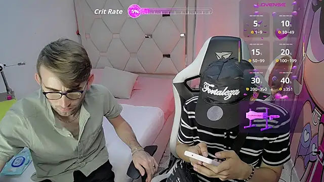 Top and bottom online show from February 2026 08:53:01 PM