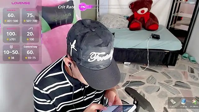 Top and bottom online show from May 2026 07:45:02 PM