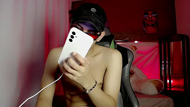 Top and bottom online show from April 2026 02:27:02 AM