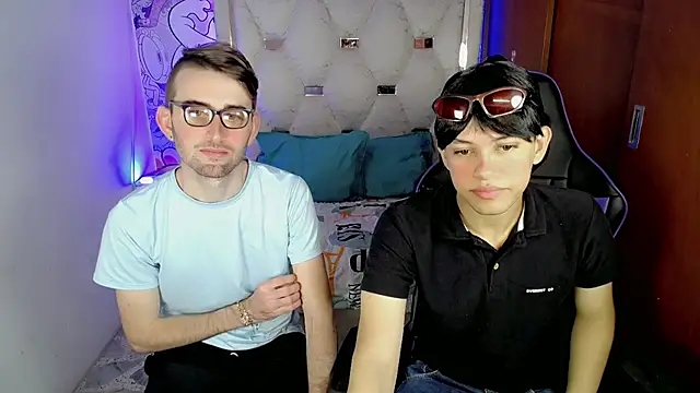 Top and bottom online show from February 2026 08:18:01 PM