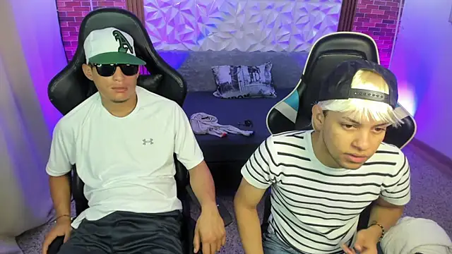 Top and bottom online show from February 2026 01:11:02 PM