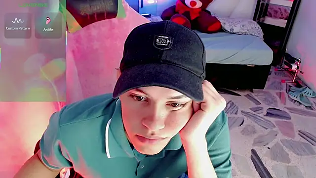 Top and bottom online show from May 2026 08:07:02 PM