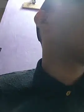 Top and bottom online show from May 2026 07:01:02 PM
