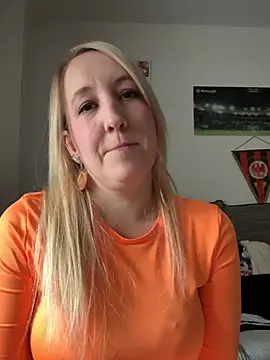 Ninimaus online show from February 2026 12:27:02 PM