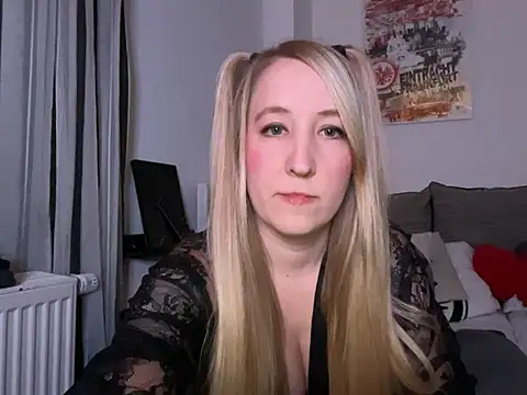 Ninimaus online show from February 2026 09:37:01 PM