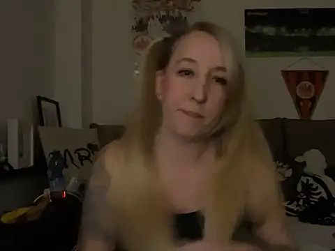 Ninimaus online show from February 2026 09:06:01 PM