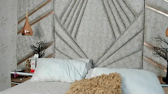 CloheBell online show from March 2026 07:52:01 AM