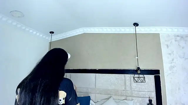 CloheBell online show from March 2026 08:10:02 PM