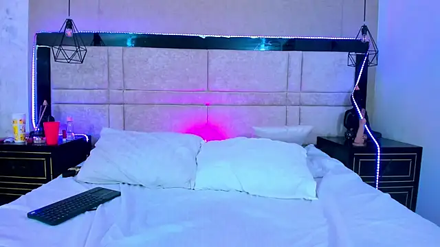 CloheBell online show from April 2026 07:46:01 AM