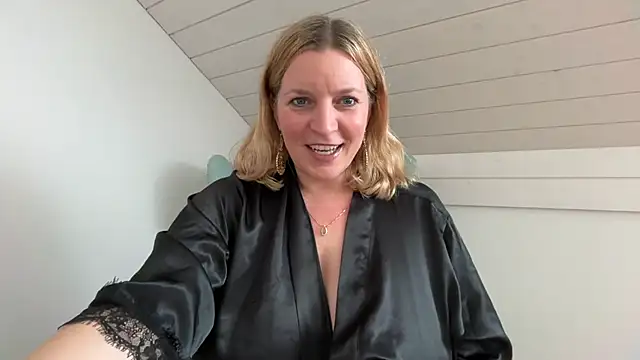 Busenwunder1280 online show from March 2026 12:28:02 PM