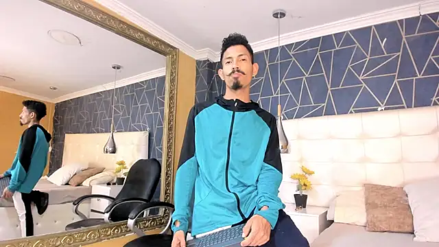 NoaahTylor online show from March 2026 09:03:01 AM