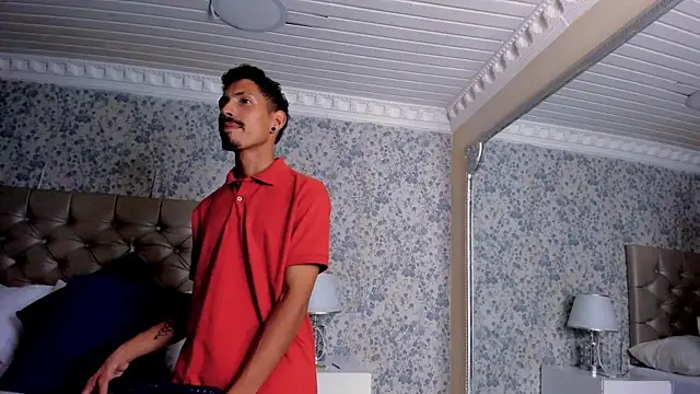 NoaahTylor online show from April 2026 03:20:02 AM